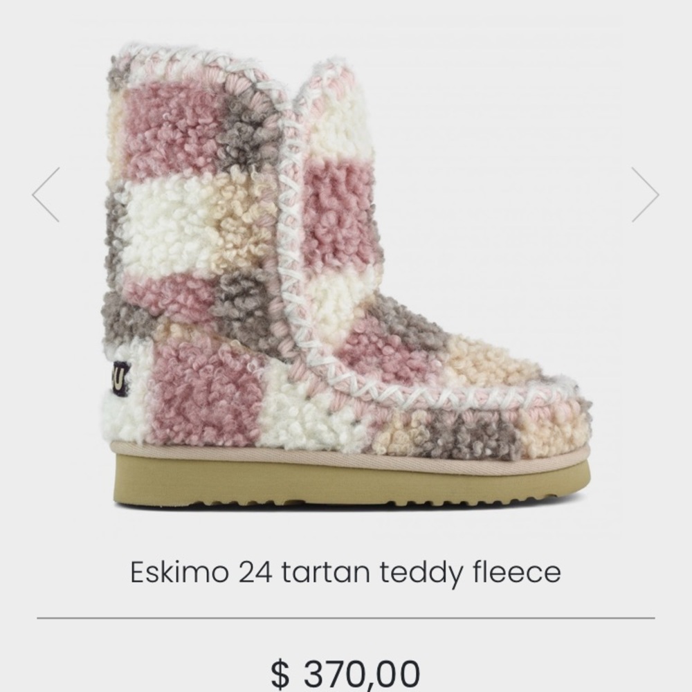 New with tags! MOU Eskimo 24 booties. Tartan teddy bear fleece